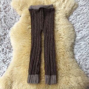 Pantaloni lână